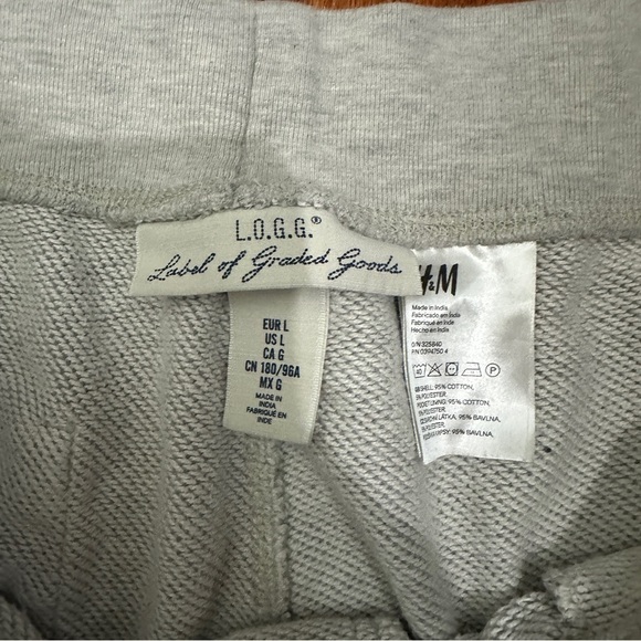 HM Logg Shorts Size Large - Picture 8 of 10